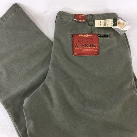 Eddie Bauer Classic Pleated Front Khakis 40 34 - Picture 1 of 7